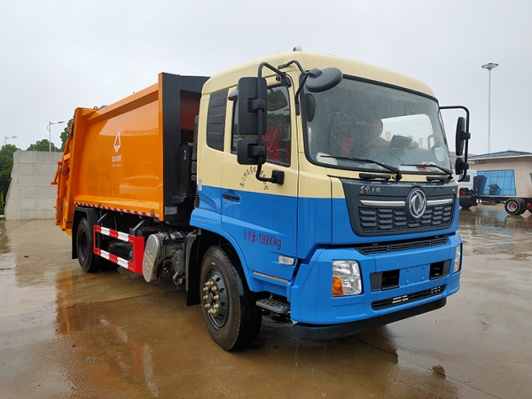 東風天錦12-14方壓縮垃圾車