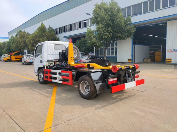 東風多利卡6方鈎臂垃圾車