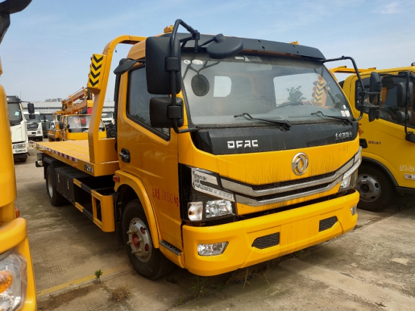 東風多利卡3-4噸一拖二平闆清障車