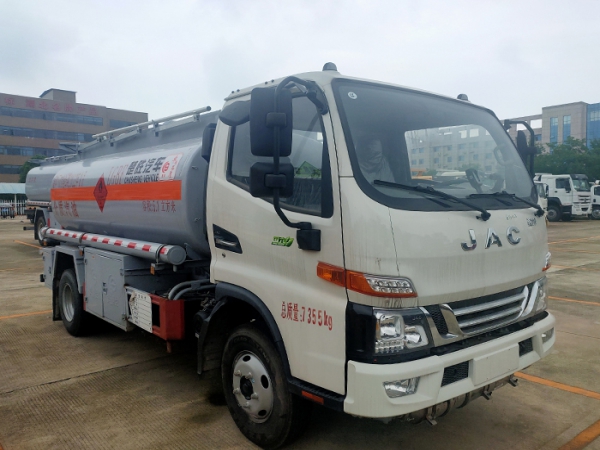 江淮駿鈴5.1方加油車