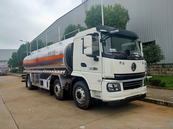 軒德翼6小三軸24.6方鋁合金運油車