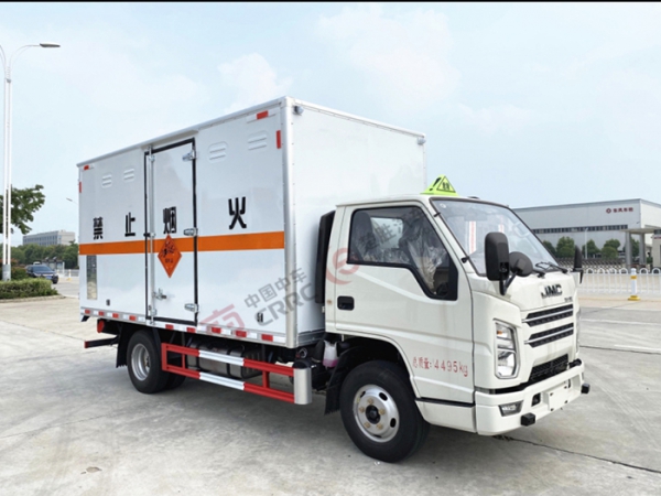 江鈴順達易燃氣體廂式運輸車