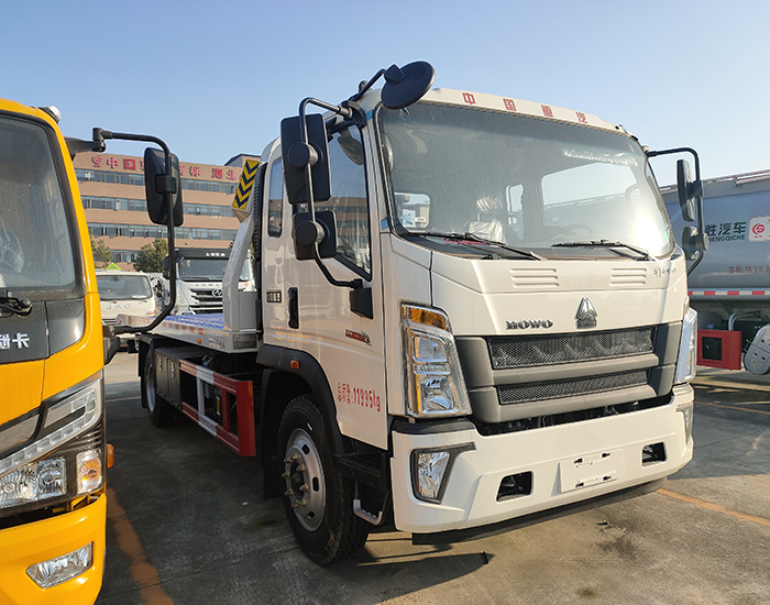 重汽豪沃3-4噸一拖二平闆清障車