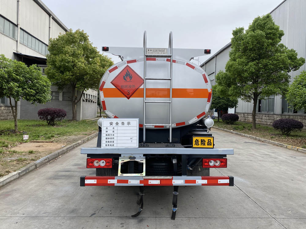 福田歐馬可8方運油車