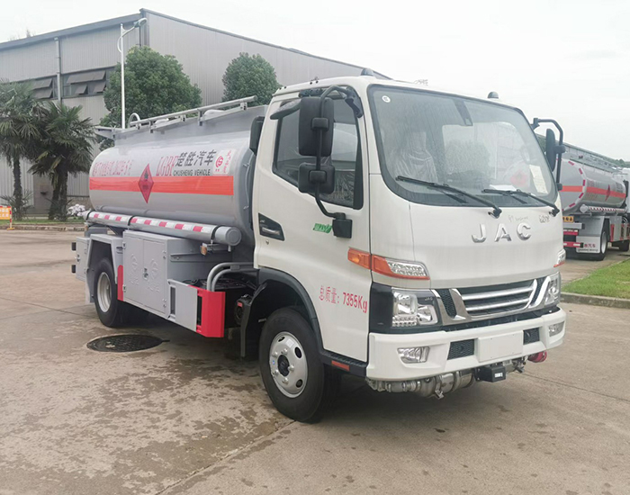 江淮駿鈴4.5方運油車